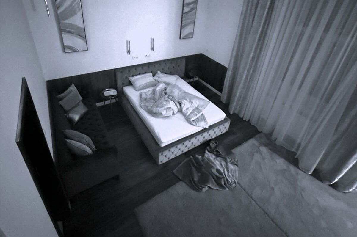 Ovo je fotografija koja najavljuje mogući seks-skandal s političarima? Pojavila se misteriozna stranica: "Uskoro"