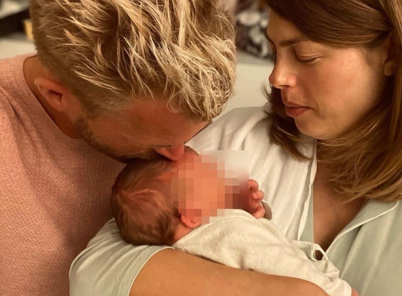 Blankin suprug otkrio planira li još djece, komentirao Mondovo rođenje: "Nisam mogao podijeliti nikakve emocije jer smo bili sretni"