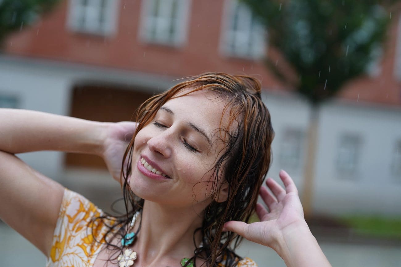 Možete li se zaista prehladiti ako izađete van s mokrom kosom?