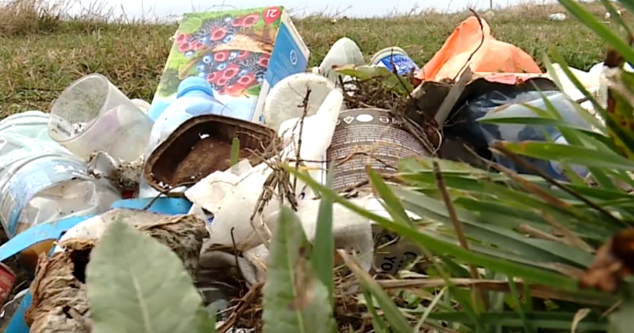 Kamioni zatrpavaju Tovarnik smećem, mještani ogorčeni: "Nadamo se da ćemo uspjeti riješiti problem"