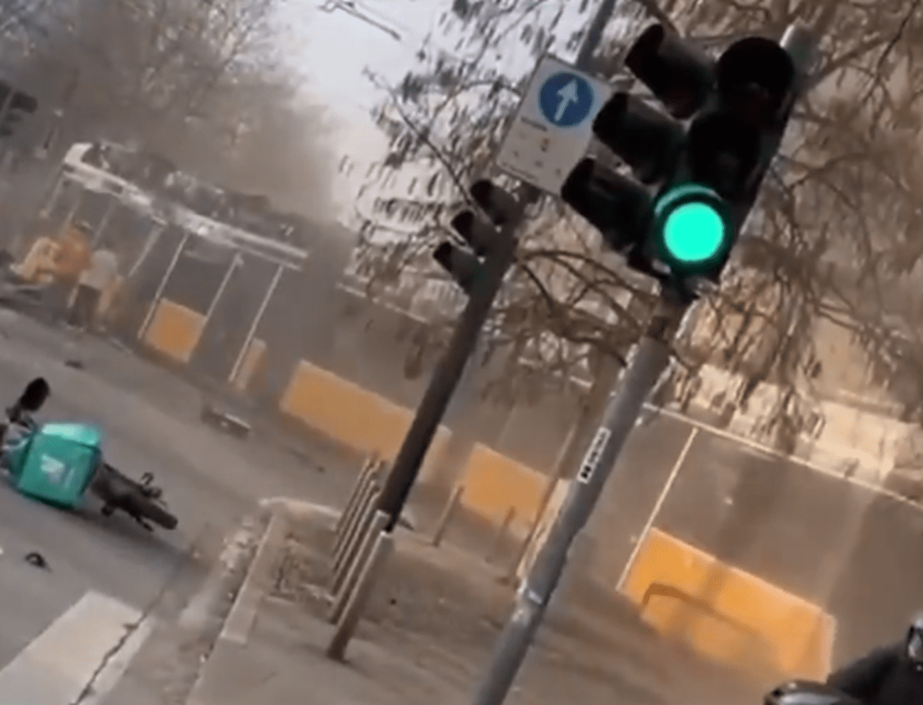 VIDEO Užas u Milanu: Tramvaj pun putnika iskočio iz tračnica, najmanje 40 ozlijeđenih