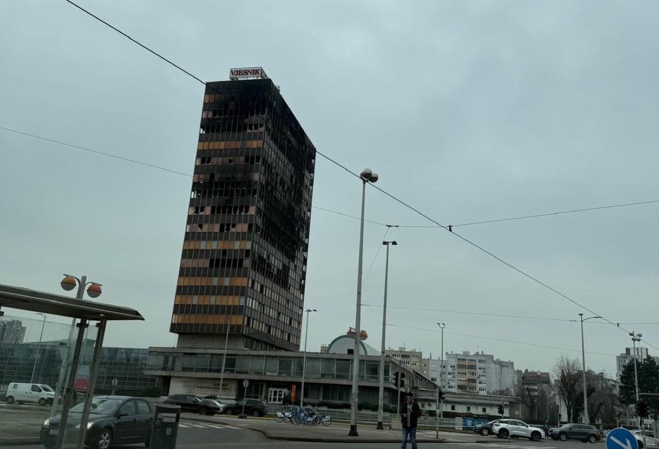 Podignuta optužnica za palež Vjesnika. Jedan 18-godišnjak istraživao kako dobiti BiH državljanstvo