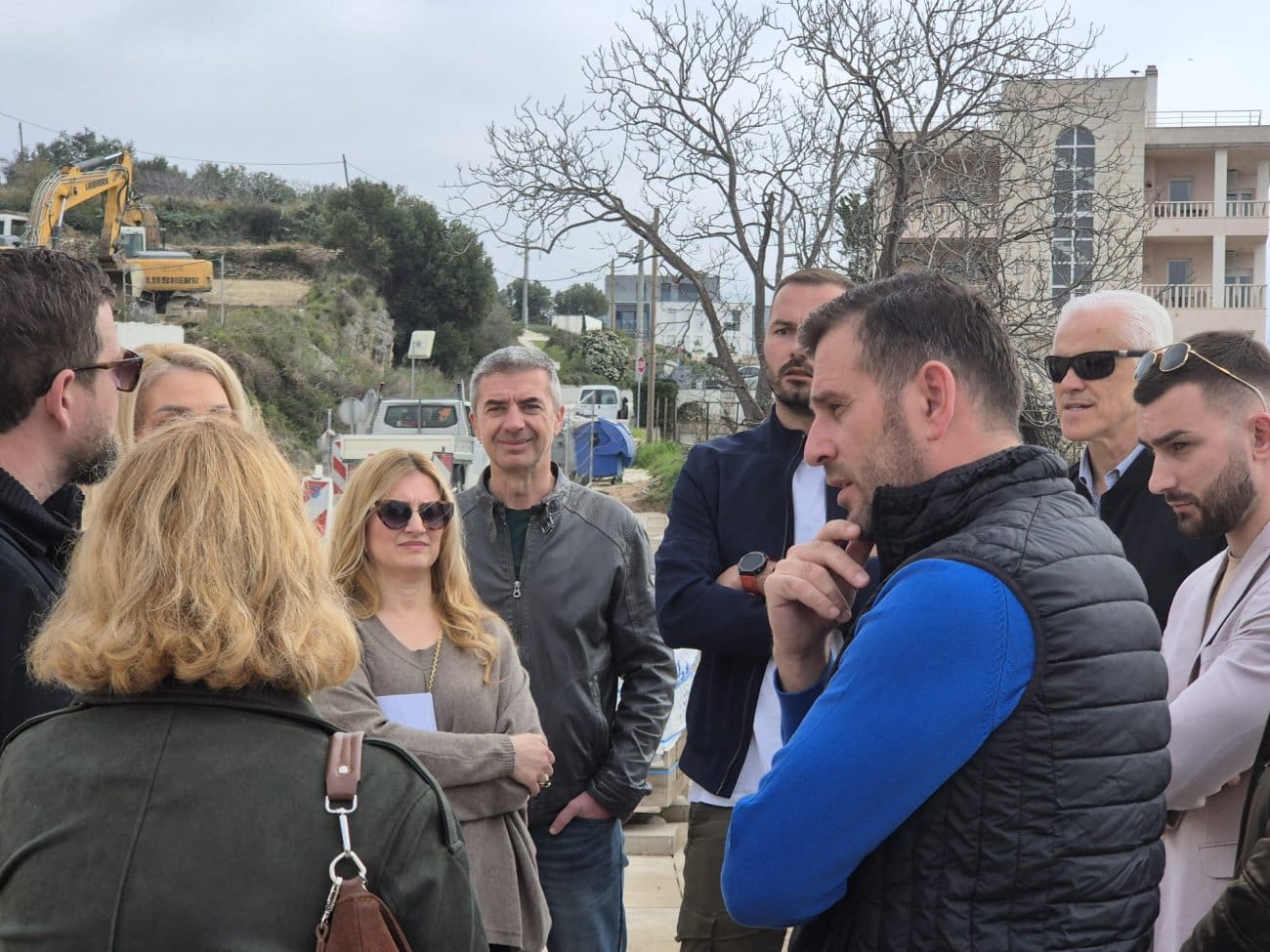 Šuta se sastao sa stanarima na Žnjanu, dogovoreni rokovi