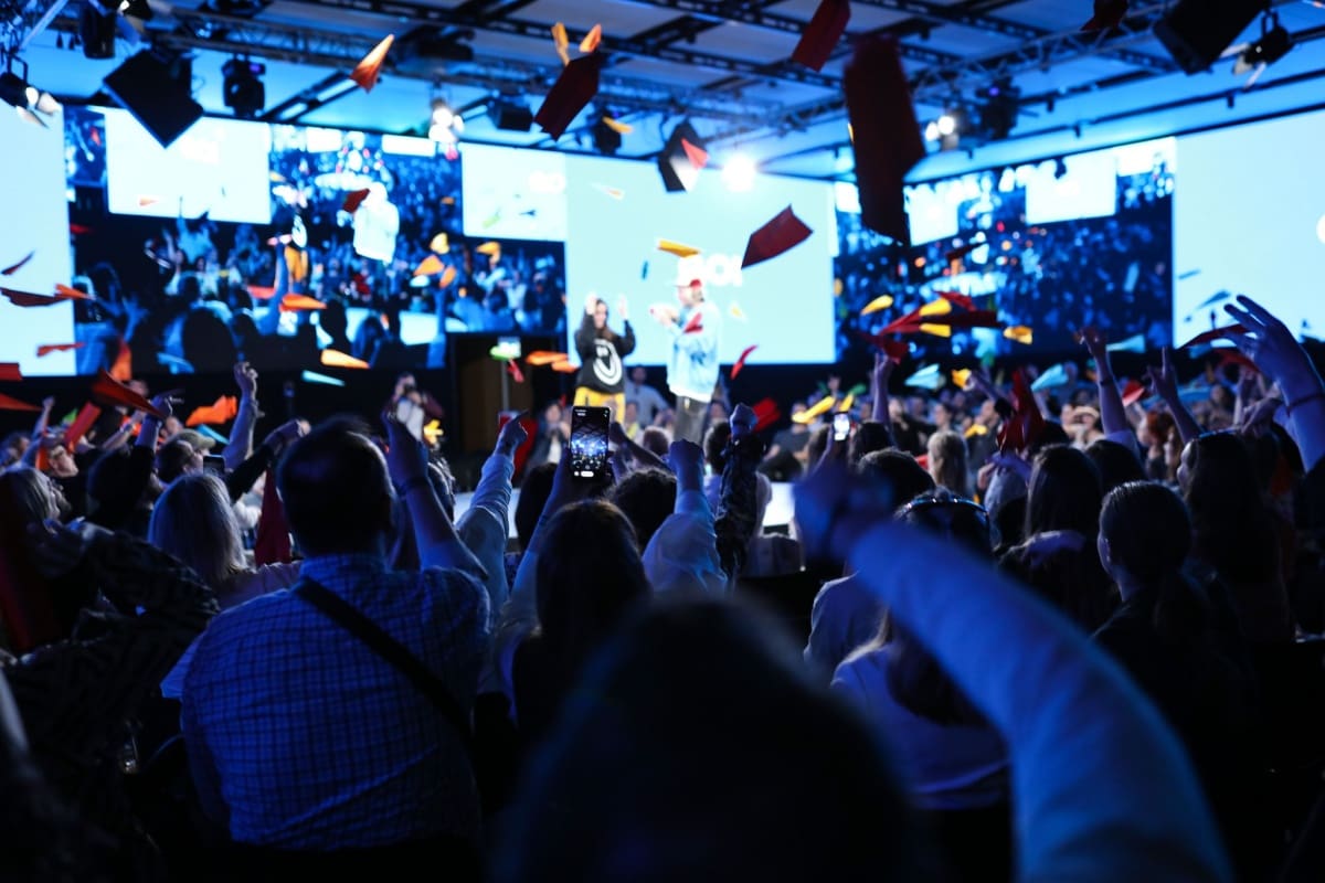 Dok publika sve teže odlučuje kome vjerovati, u Rovinj dolazi jedna od najutjecajnijih svjetskih copywriterica