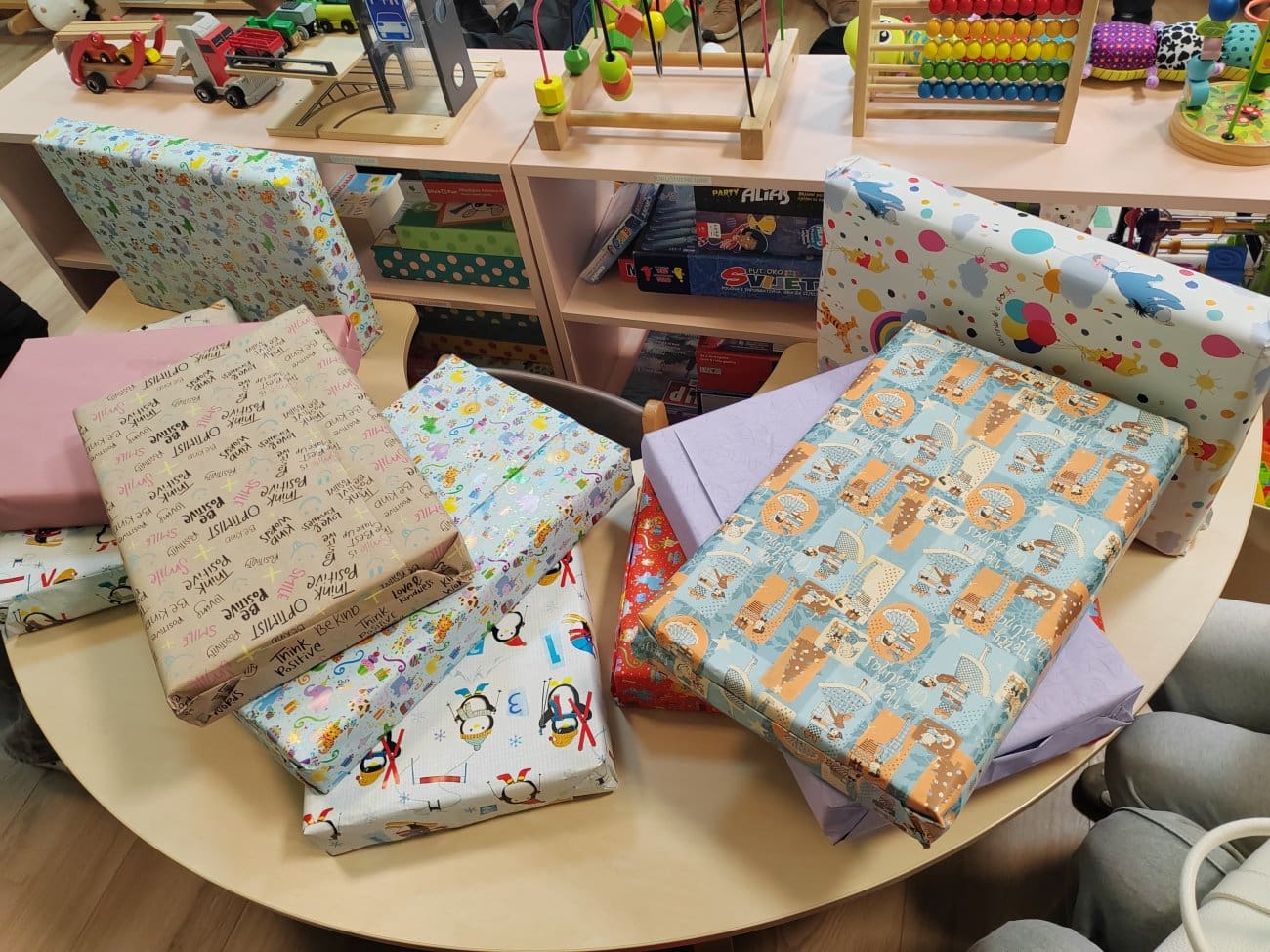 Tehnološka zajednica Splita ponovno igrala za dobar cilj: Caritasu donirano deset laptopa