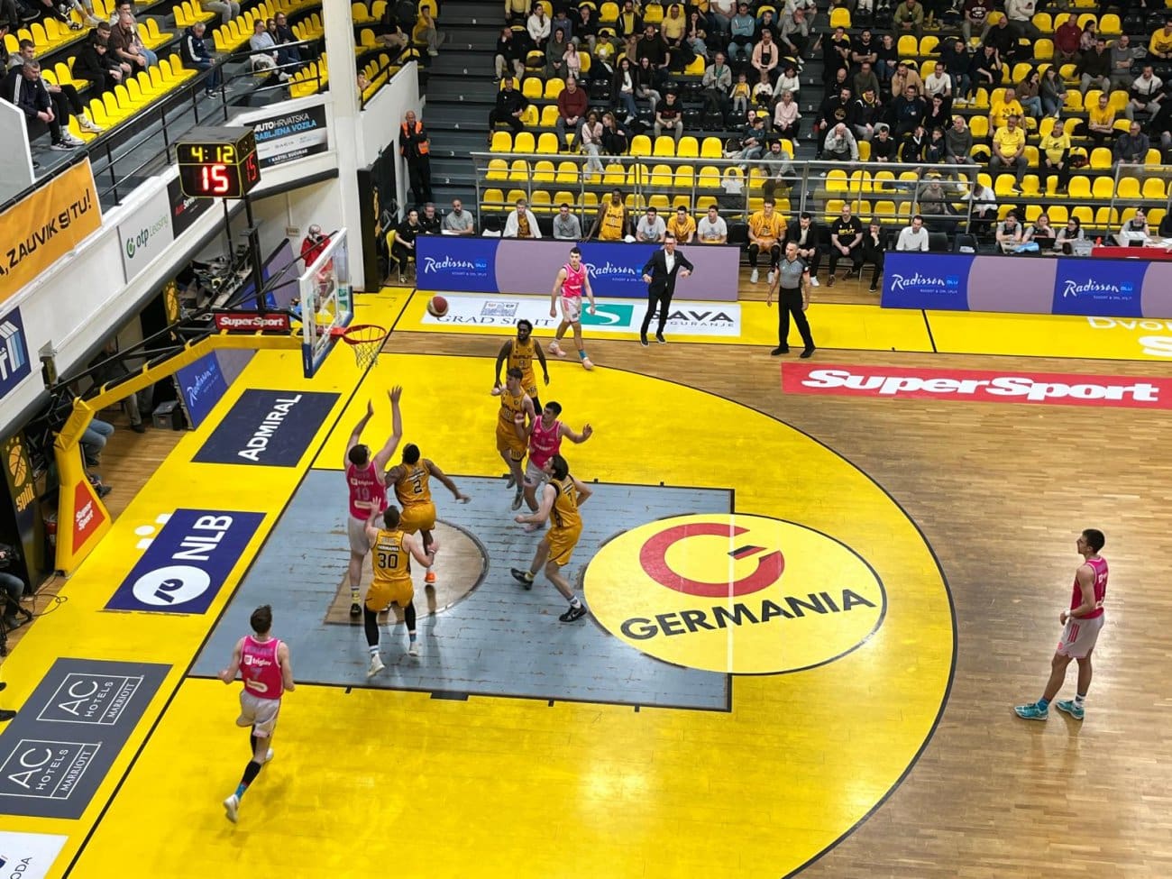 SPLIT - MEGA 96-74: Žuti upisali pobjedu nakon šest utakmica