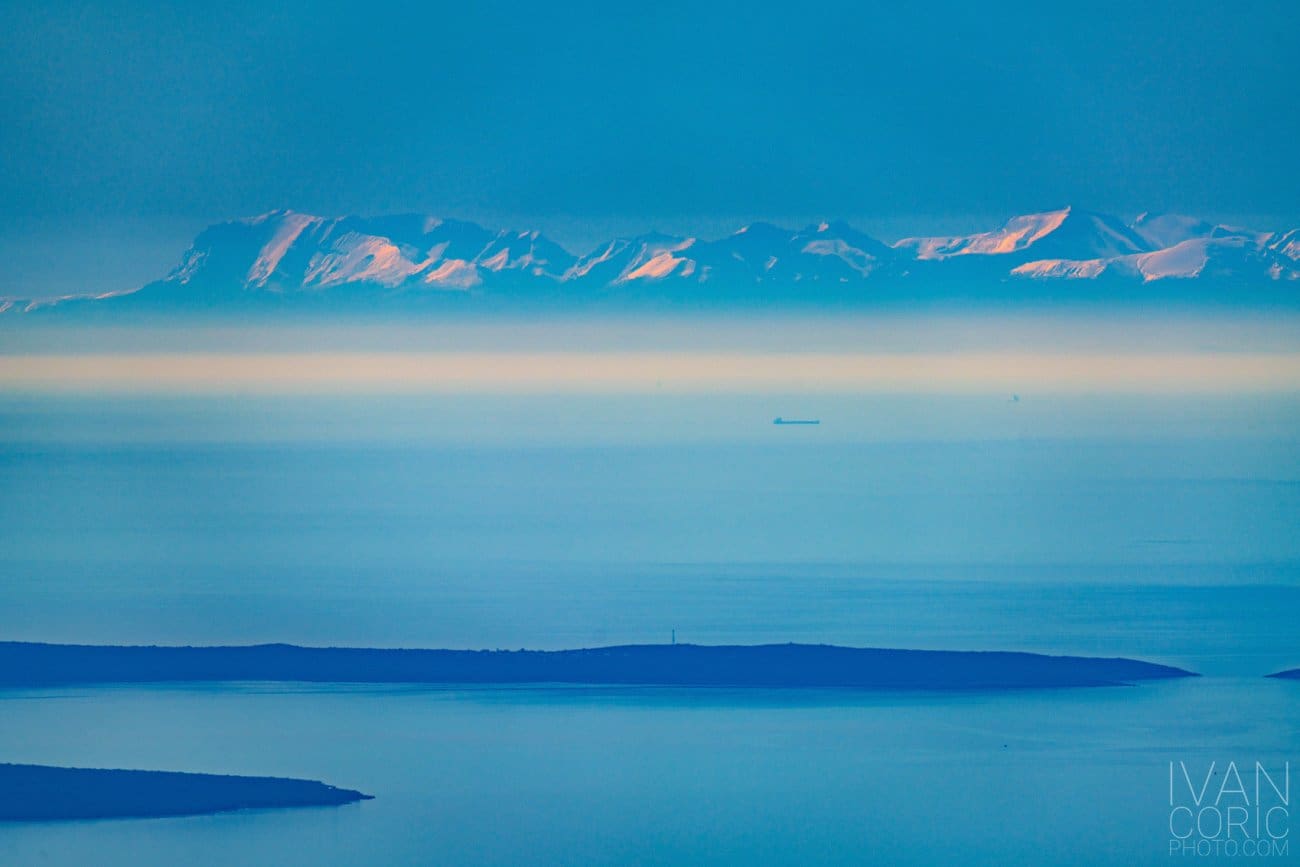 Snimao "more magle", potom se ukazao rijetko viđen prizor: 270 kilometara udaljena Italija, vidi se i snijeg na planinama