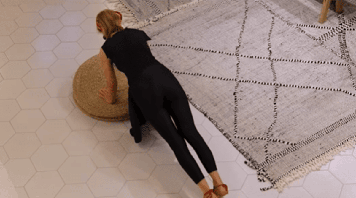 Nevjerojatno! Naša poznata sutkinja u 82. godini radi čučnjeve i diže utege, svi pričaju o njoj