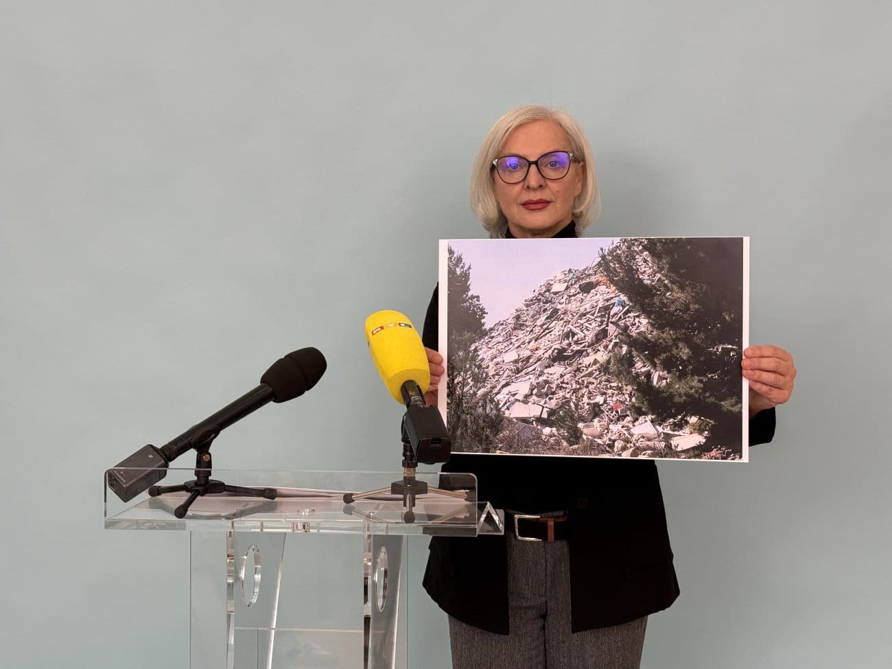 FOTO Dušica Radojčić (Možemo!) prijavila splitske tvrtke zbog protuzakonitog odlaganja građevnog otpada