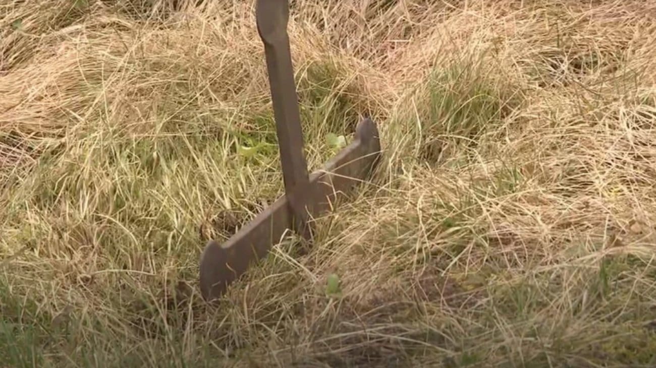 S pravoslavnog groblja u Hrvatskoj uklonjeno gotovo 80 križeva: "Sve mržnje i politike molim da se izbace"