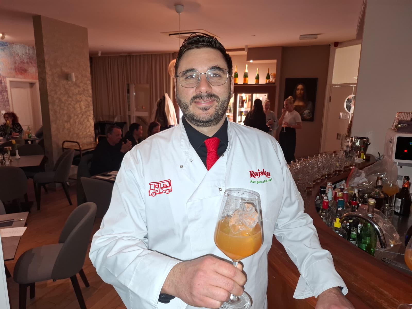 OD PAKLENICE DO SVJETSKIH BAROVA Marin Nekić: "Hrvatska mora imati svoj koktel, a ne samo Mojito i Piña Coladu"