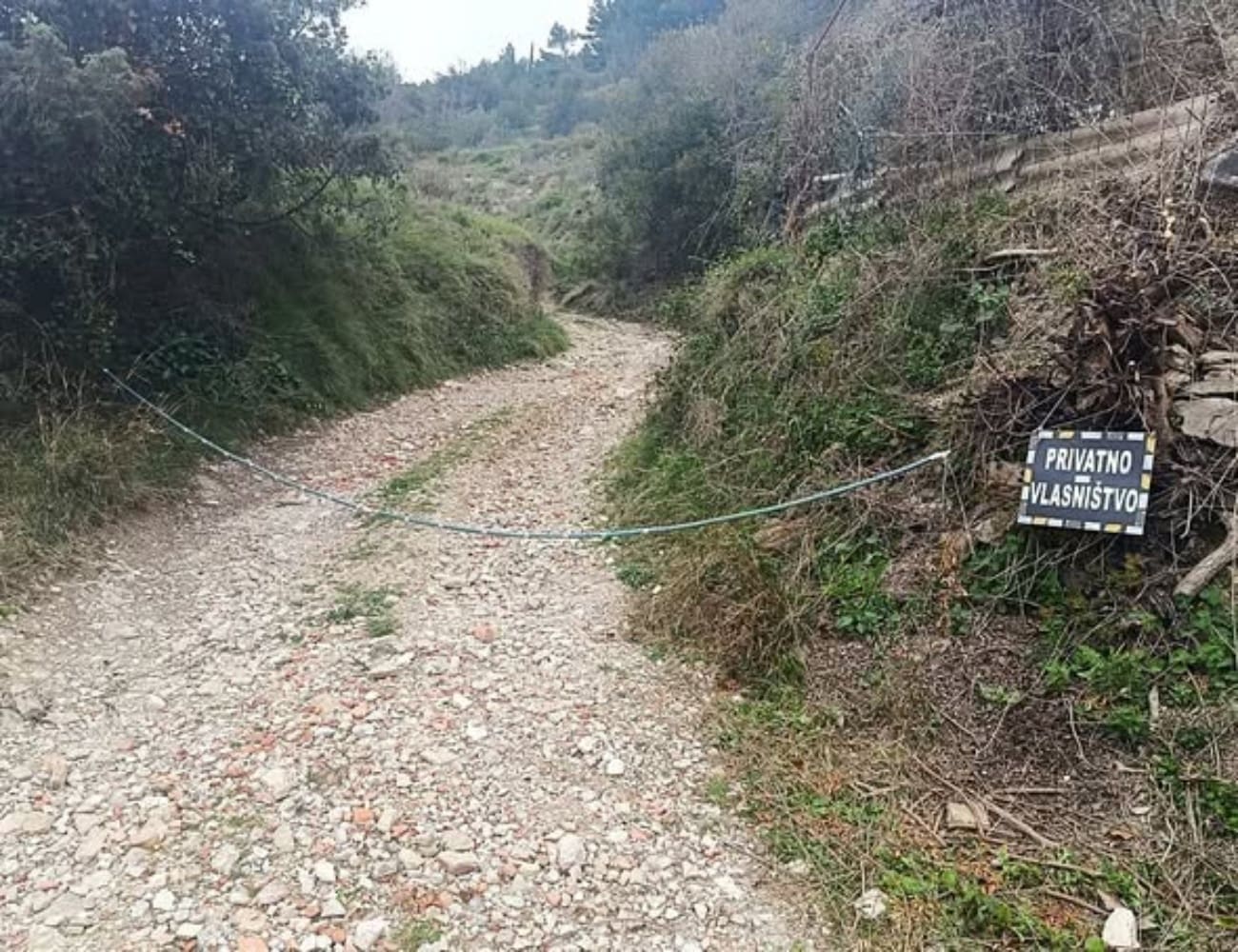 Društvo Marjan objavilo ovu sliku: "Ima li kraja bahatosti "marjanskih težaka?"