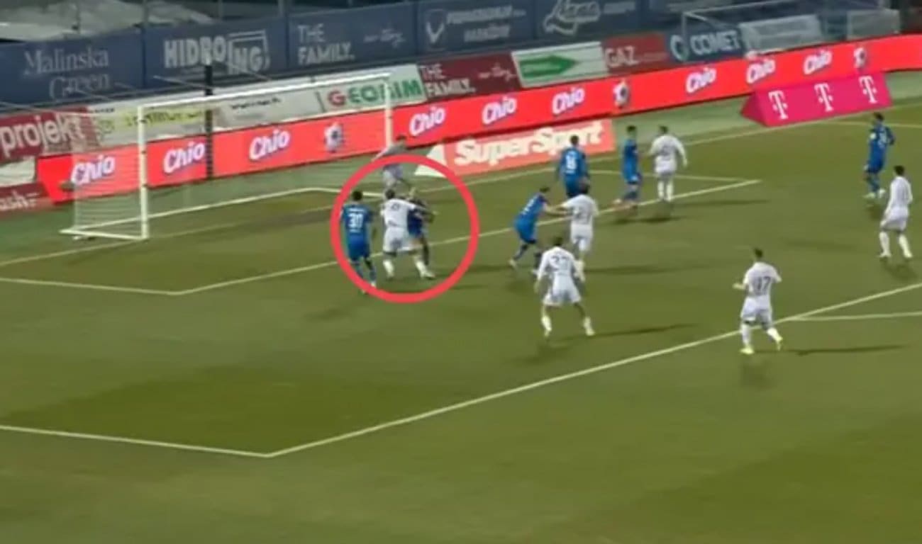 Javila se sudačka komisija. Nigdje nema niti spomena potencijalnog penala na Marku Livaji