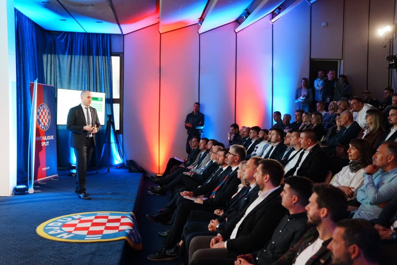 UŽIVO Predstavljanja se studija o stadionu i kampu na Poljudu: "Novi stadion ne bi bio samo za nogomet, već prostor koji živi svaki dan"