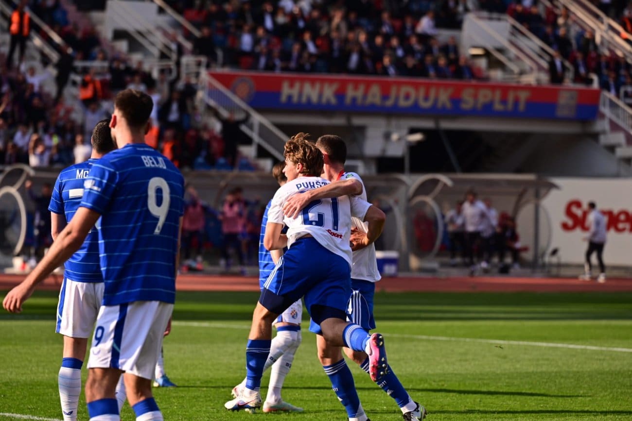 HAJDUK - DINAMO 1-3: Bakljada BBB-a produžila utakmicu na minimalno 10 minuta