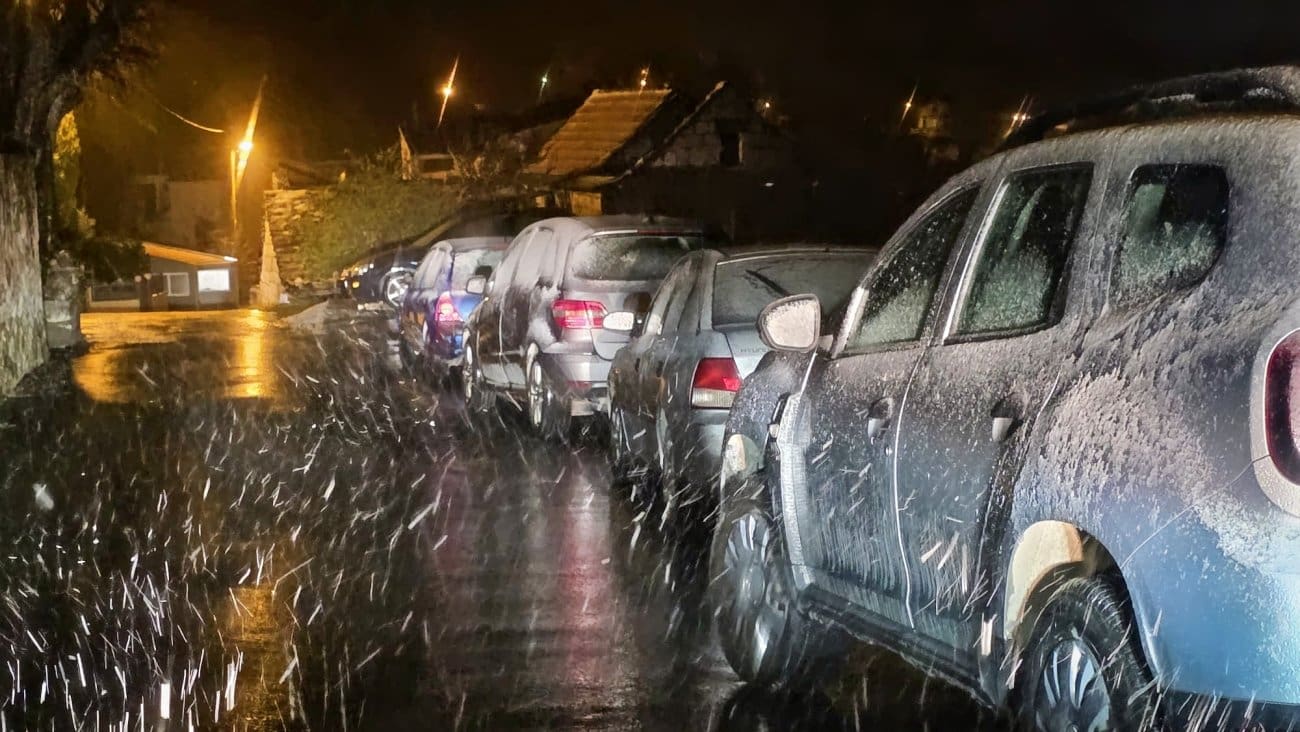 Snijeg pao nadomak Splita. Svi koji danas požure na Mosor, uživat će u proljetnim snježnim radostima