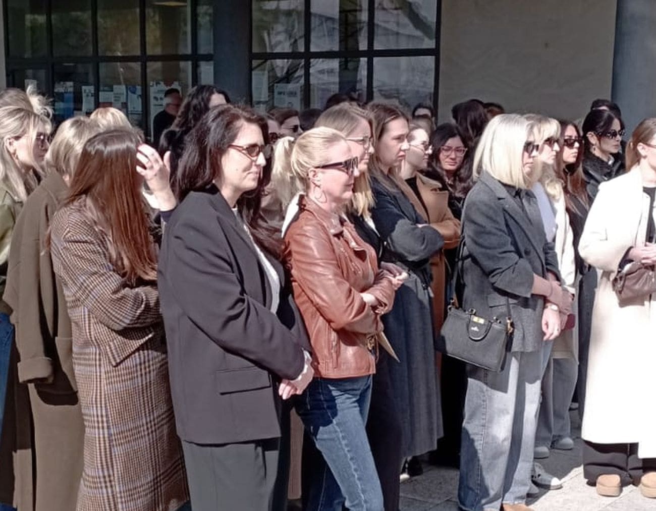 Bijeli štrajk u splitskom uredu zavoda za socijalni rad, širi se i diljem Hrvatske: "Korisnici su postali samo brojke, a ne ljudi"