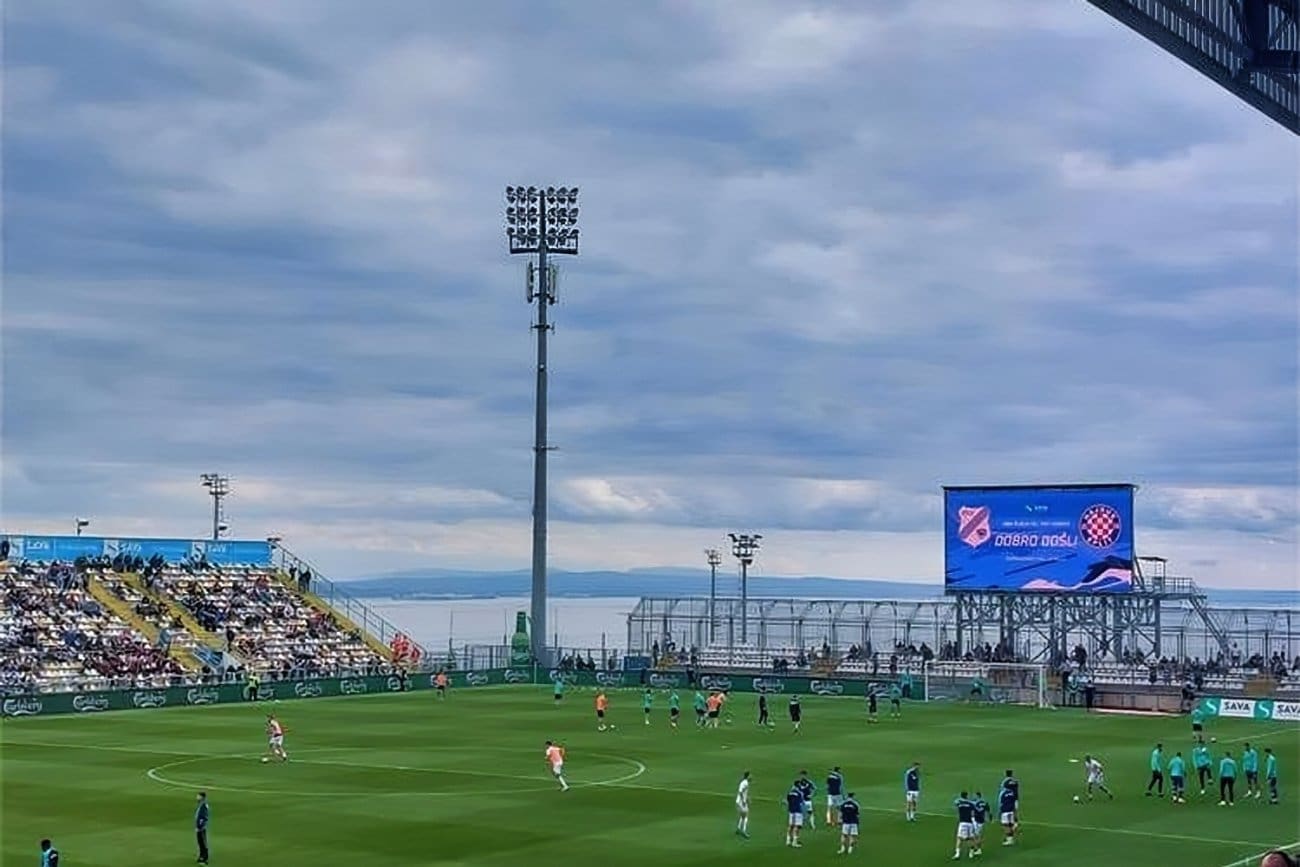 Oglasila se riječka policija. Utakmica na Rujevici visokog je rizika – evo što su naglasili…