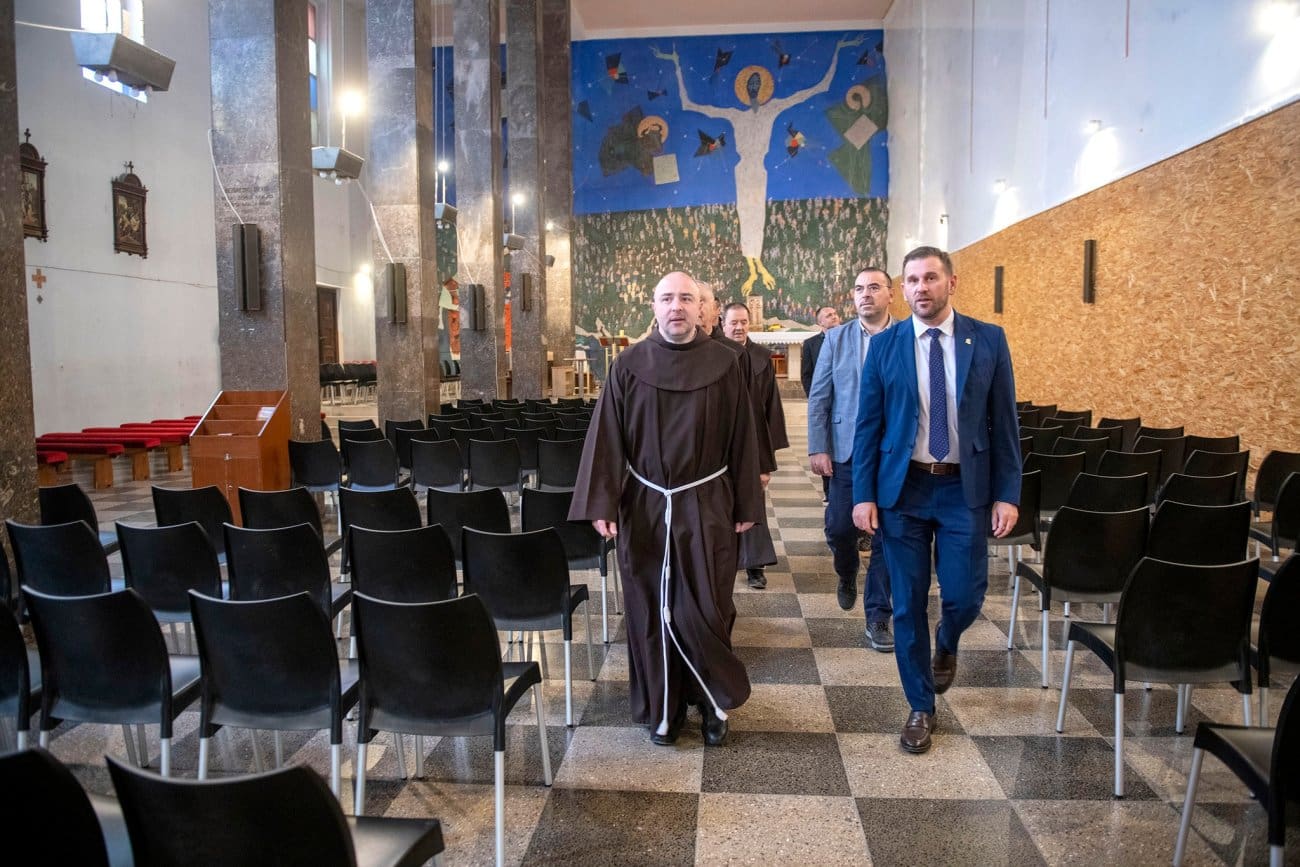 FOTO Pogledajte dokle je stigla obnova Gospe od Zdravlja. Šuta obišao crkvu