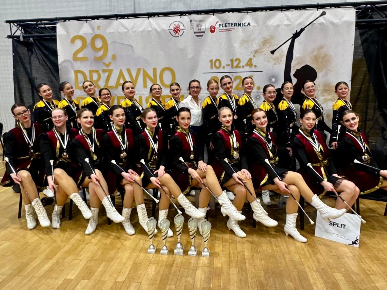 Splitske mažoretkinje briljirale u Pleternici: Zlato za seniorke i plasman na Europsko prvenstvo