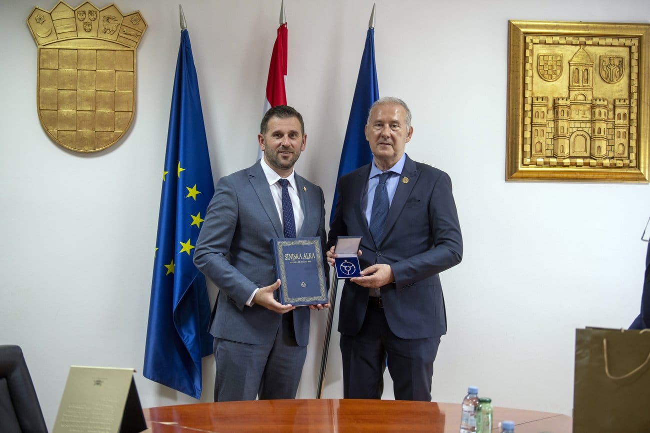 FOTO Šuta primio predstavnike Viteškog alkarskog društva iz Sinja