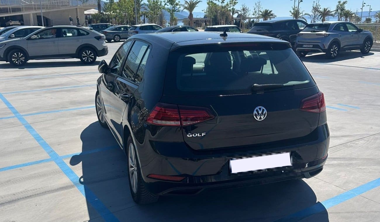 'POBJEDNIK DANA' Pogledajte kako se ovaj genijalac parkirao na Žnjanu