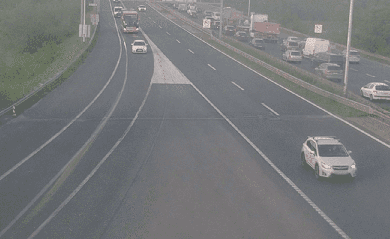BURA STVARA PROBLEME NA CESTAMA: Zabrane na magistrali, nesreća na A3 i kolone diljem zemlje