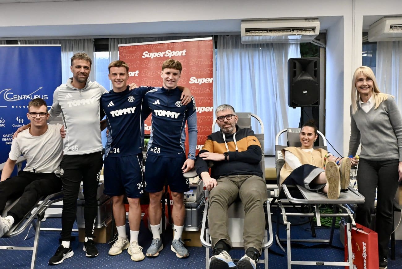 FOTOGALERIJA Velika akcija darivanja krvi na Poljudu: Prikupljeno četrdesetak doza, Hajduk i sportaši pružili podršku