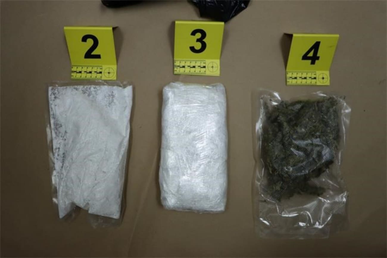 Dubrovnik: Pronađena droga, digitalne vage i novac koji potječe od prodaje droge