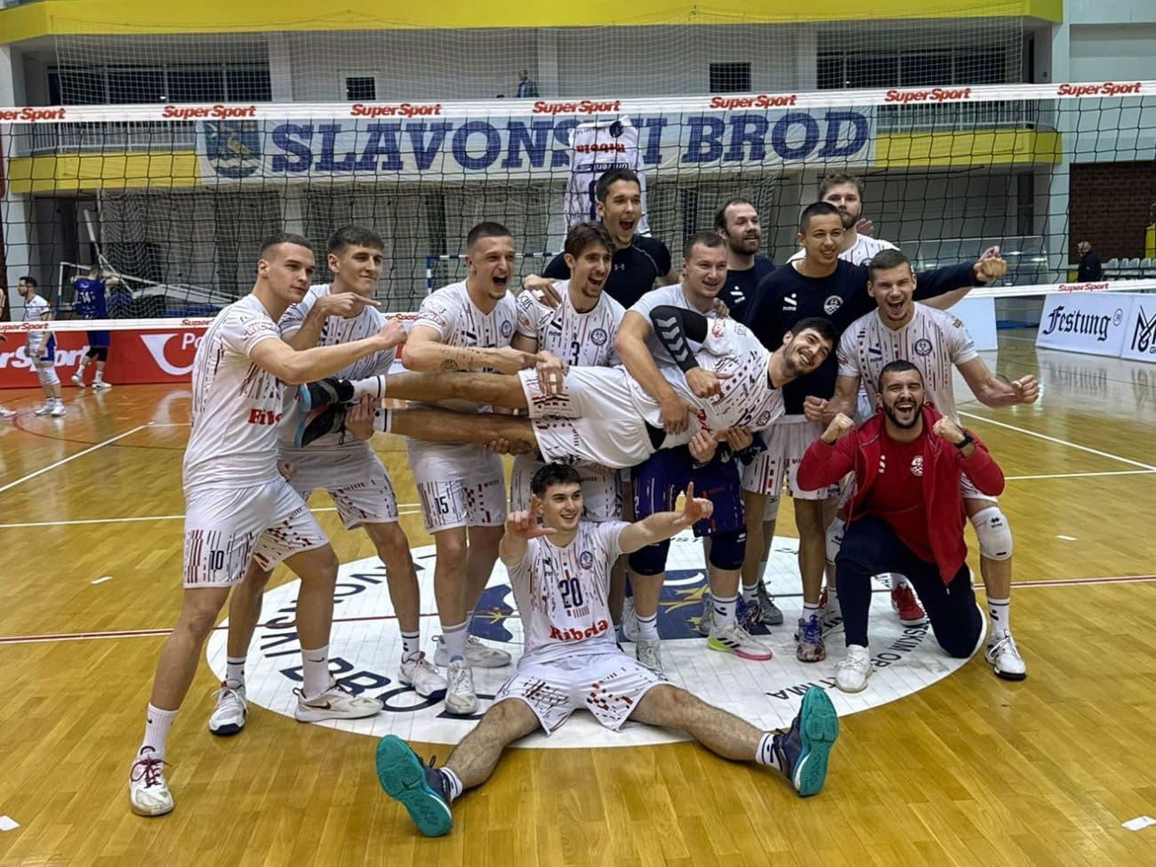 Ribola Kaštela slavila u Brodu za vodstvo u četvrtfinalu