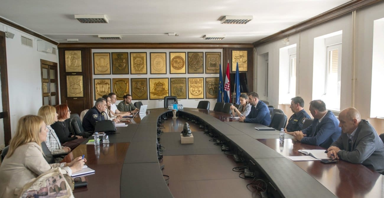 Sigurnost i red u prvom planu. U Banovini održan sastanak, evo o čemu je riječ