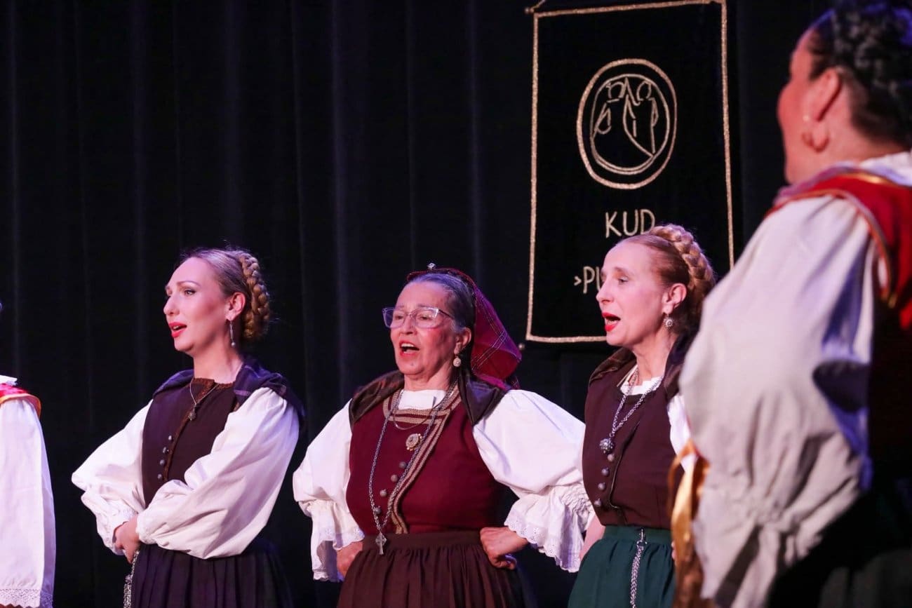 Tradicionalni Uskrsni koncert KU Putalj oduševio kaštelansku publiku