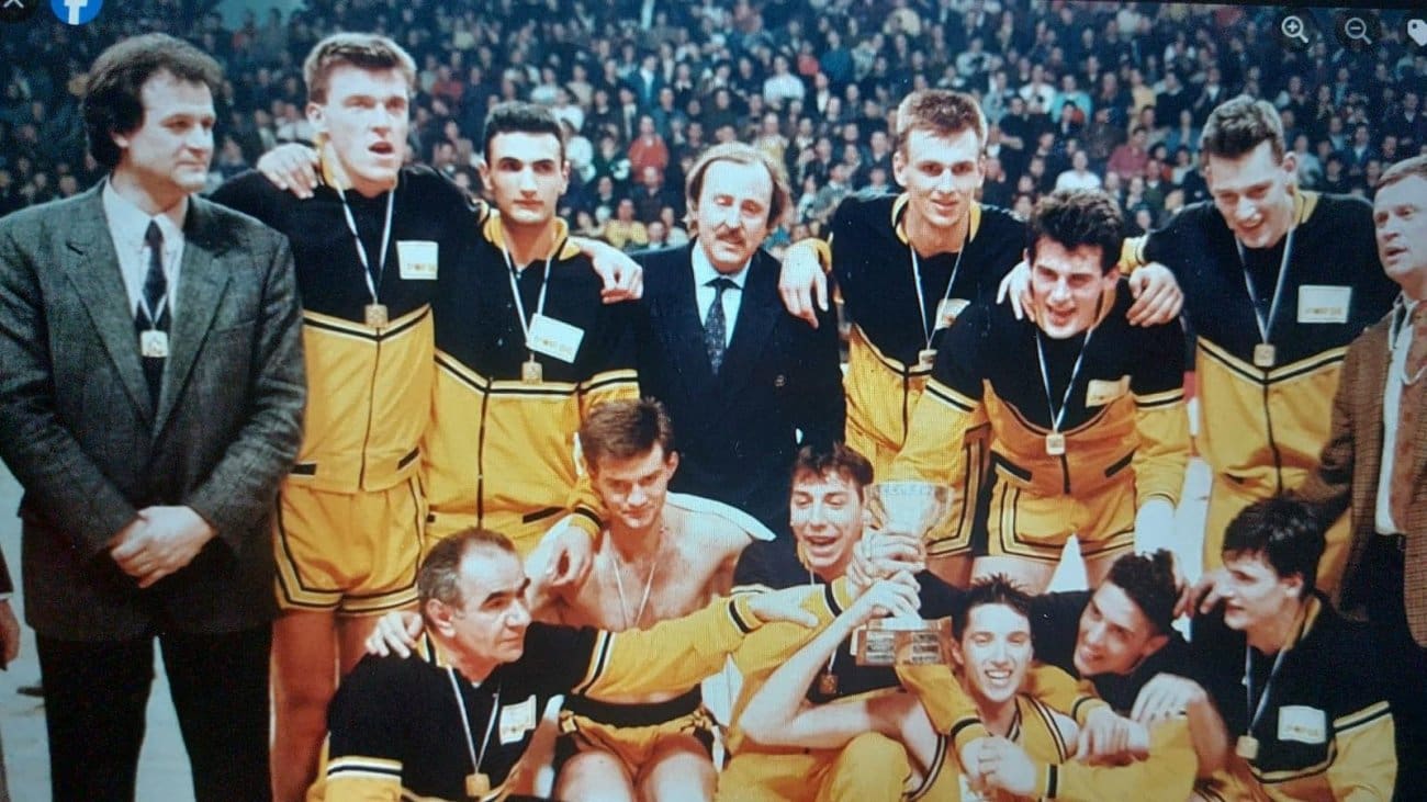 Prisjetimo se noć u Parizu kada je ispisana posljednja stranica europske bajke 'žutih'