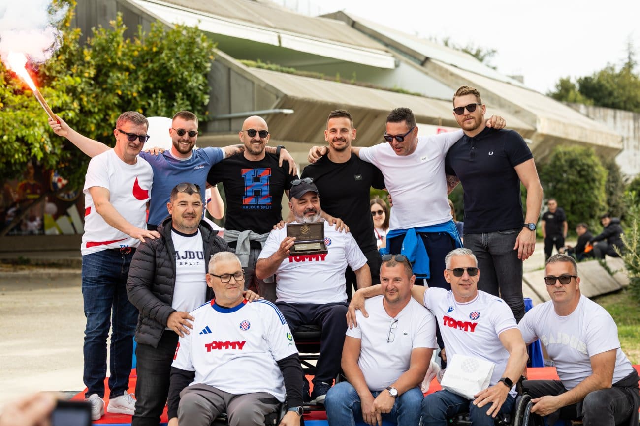 FOTOGALERIJA Za sva vrimena uz Hajduk: Park je gotovo ispunjen, ostalo još malo mjesta