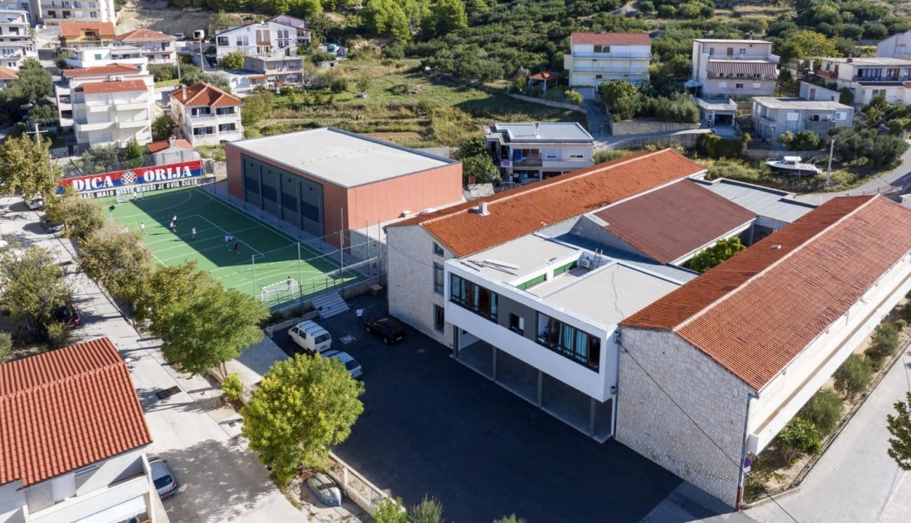 Dan OŠ Jesenice i ove godine u sportskom duhu: Učenici će snage odmjeriti u graničaru, odbojci i nogometu