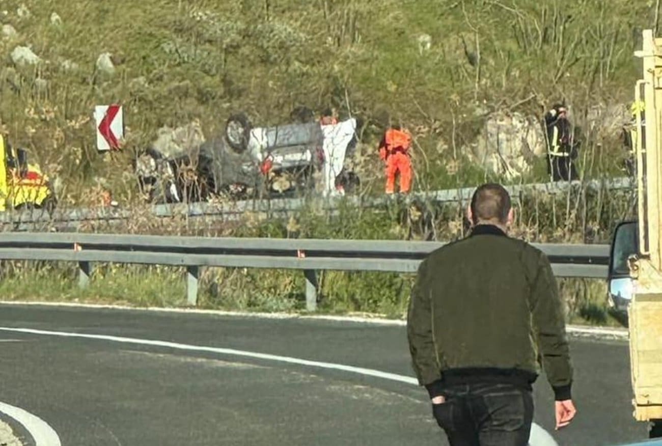 TRAGEDIJA KOD TROGIRA: Jedna osoba poginula u teškoj nesreći u Segetu Gornjem, cesta zatvorena