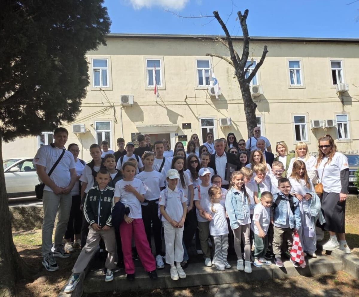 'Ovdje ste među svojima': Gradonačelnik Miro Bulj dočekao Hrvate iz Boke kotorske