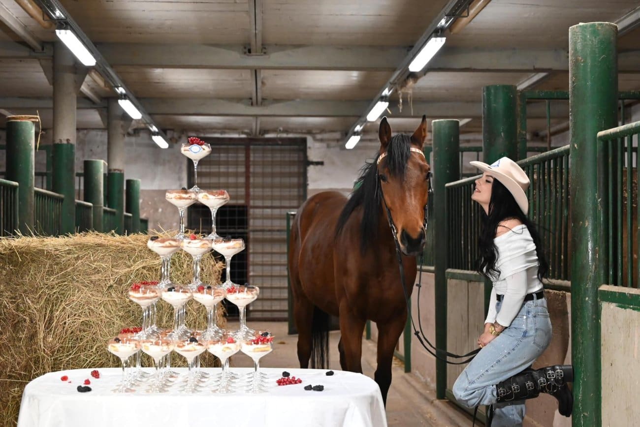 Ma, tko može odoljeti ovom slatkišu u čašici?! Žana, djevojka sa splitskom adresom, osvojila je Dalmatince svojim 'Nonna Tiramisu'! Otkrivamo kako ga stvara i zašto svi poludjeli za njim