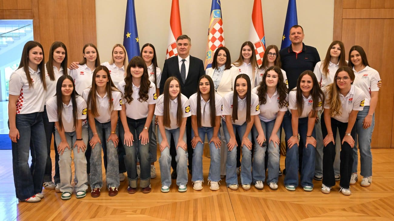 Predsjednik Milanović primio sjajne rukometašice iz Ploča