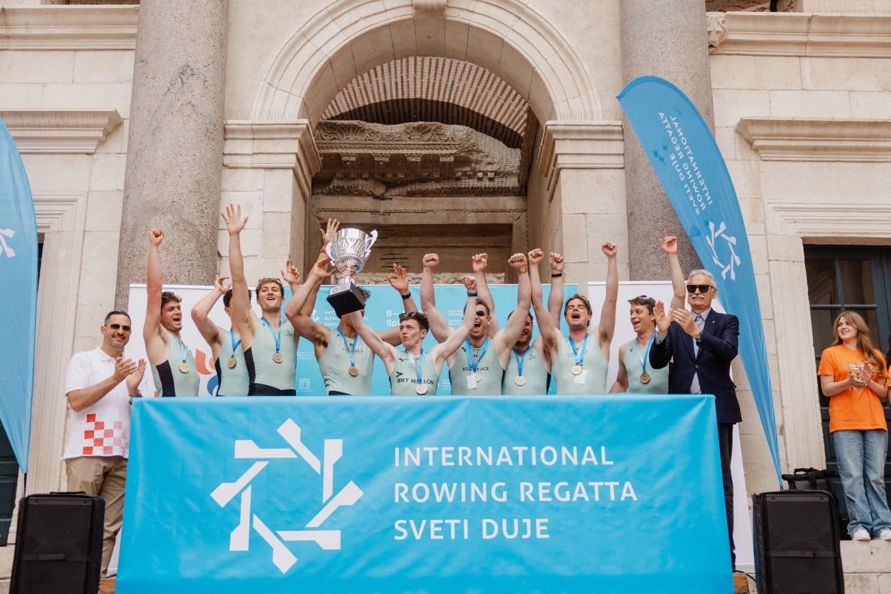FOTOGALERIJA Veslački spektakl na Rivi: Legende Cambridgea slavile ispred Splita i Oxforda