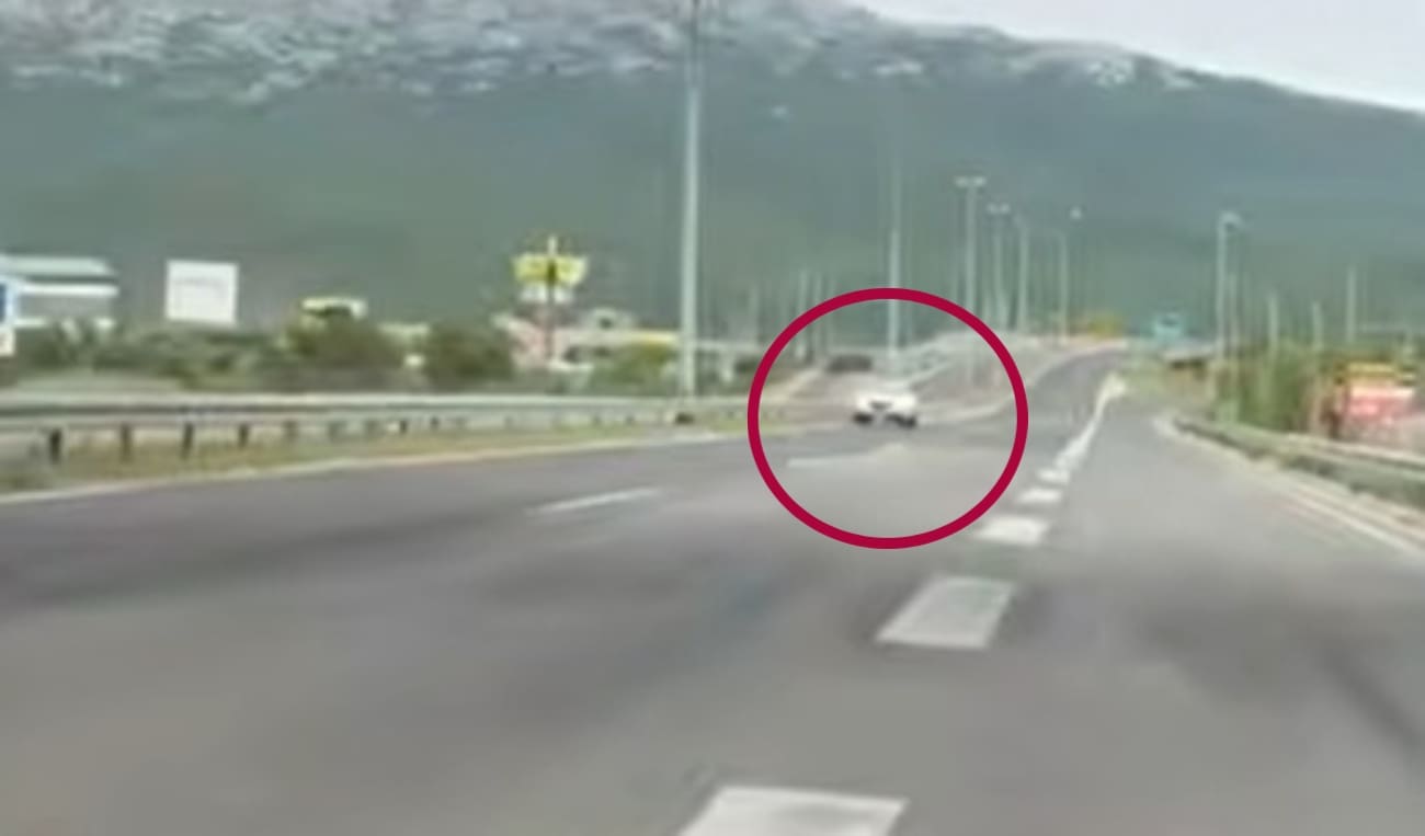 Nevjerojatna scena u Dugopolju: Pogledajte kako 'frajer' vozi u suprotnom smjeru