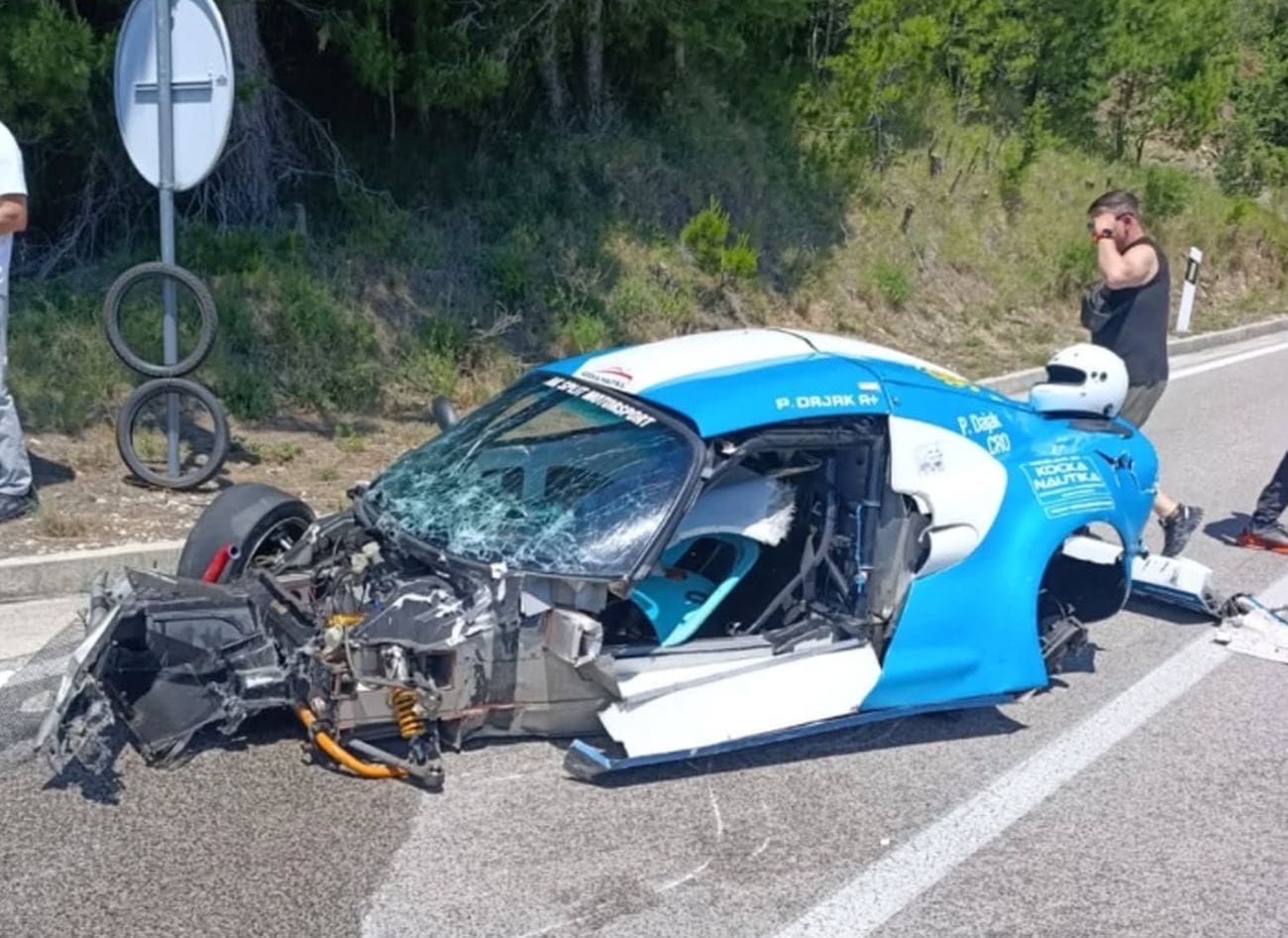 Užasan prizor sa Super Slaloma Biokovo 2026. Automobil završio u zaštitnoj ogradi, a zatim se rotirao po cesti