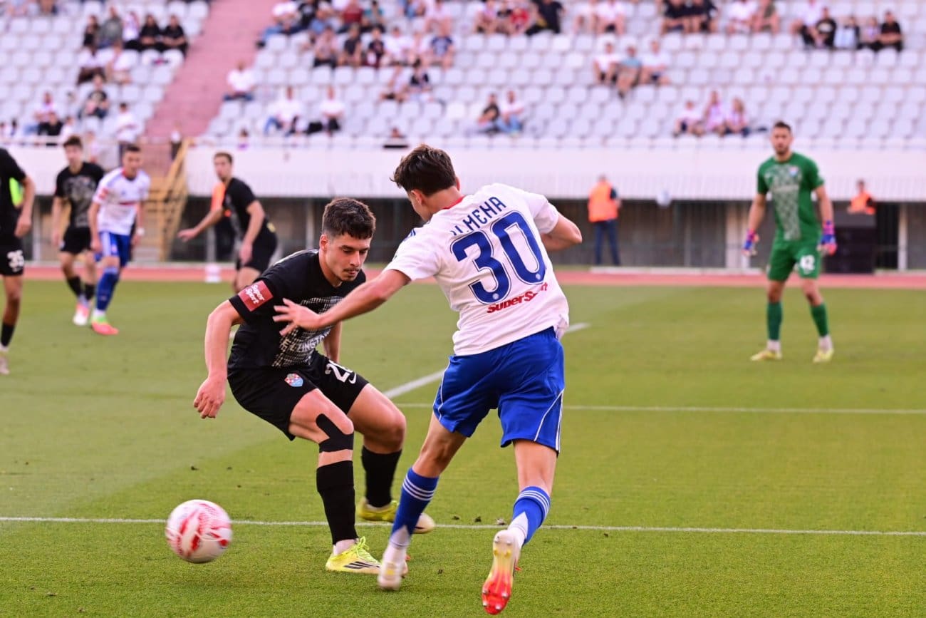 Almena dobio ovacije Sjevera, Torcida mu skandirala