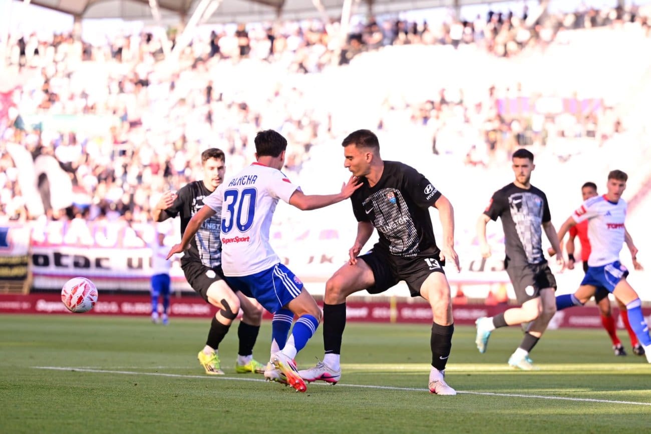 HAJDUK – VUKOVAR 1991 6-2: Almena realizirao kazneni udarac za novi pogodak