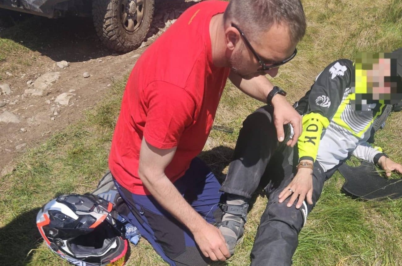 Motorist pao na Dinari, morali ga spašavati HGSS. Zadobio lom noge