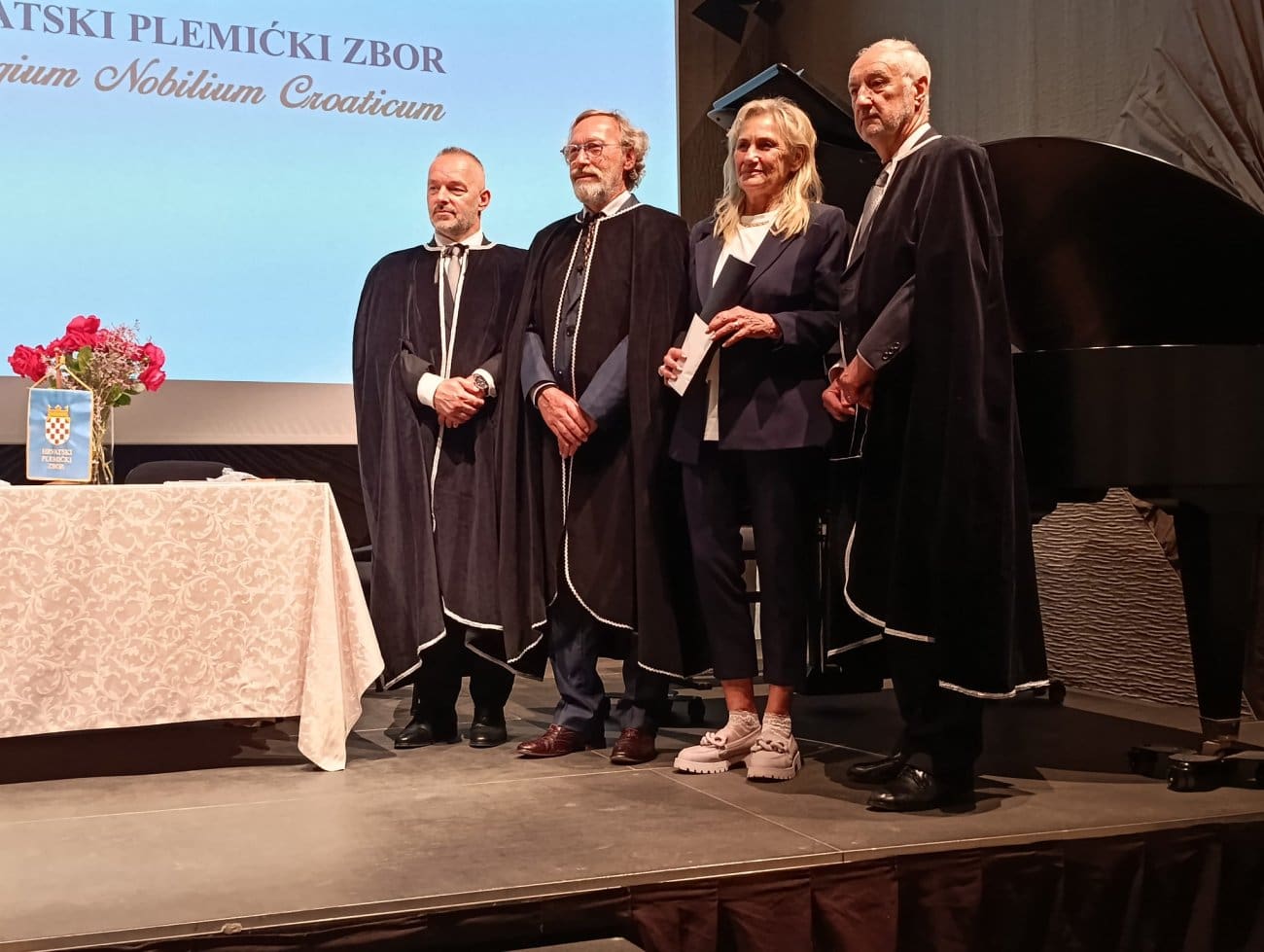 Dalmatinsko plemstvo se okupilo u Zadru: Potomkinja splitskog praplemstva je nova članica zbora