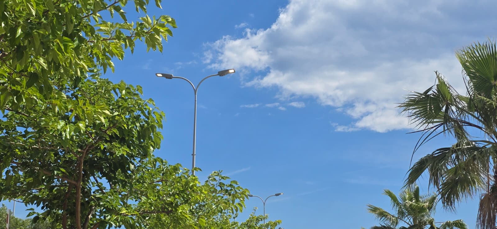 15:00 je sati, u Splitu gori rasvjeta