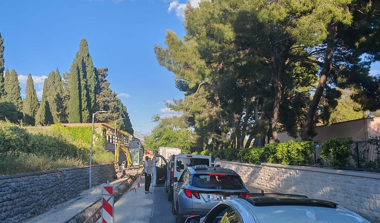 Kaos na Meštrovićevom šetalištu: Kamper prošao kroz crveno i paralizirao promet