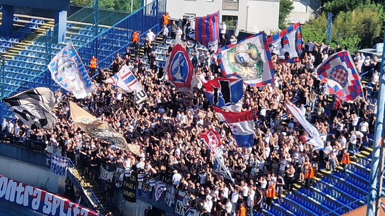 DINAMO - HAJDUK 1-0: Modri vode golom Bakrara