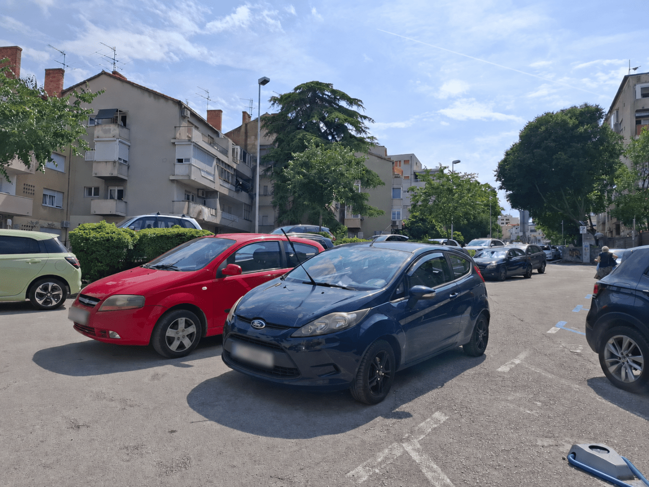 Poruka dočekala vozača kod Pravnog fakulteta: "Blokirao je izlaz s parkinga"